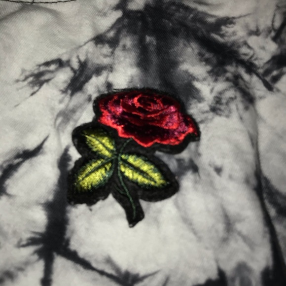 Tie Dye Rose Cropped Long Sleeve - Picture 4 of 5